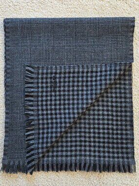 NWOT Hickey Freeman Reversible Wool Scarf